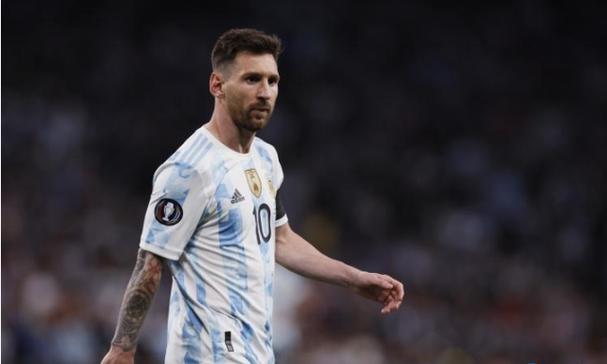 石洵瑶输了、覃予萱也输了，国乒女单实力受挫，唯一小将孤军奋战冲击佳绩